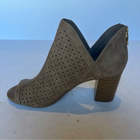 a.n.a. Women's Tiana Heeled Peep Toe Booties Perforated Upper Tan size 7M - Picture 3 of 9